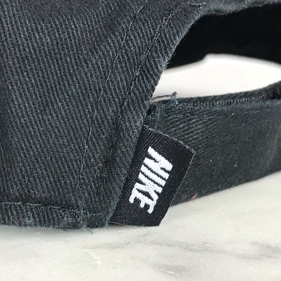 Nike Just Do It Kids Toddler Black Casual Adjustable Hat & Cap White Swoosh - Picture 4 of 11